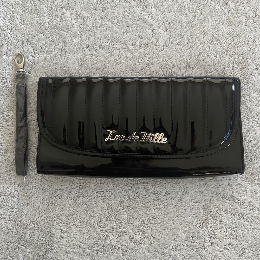 Lux de Ville Black Vinyl Clutch